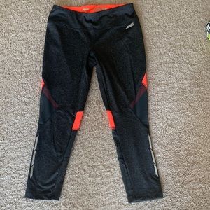 Avia mesh Capri length leggings
